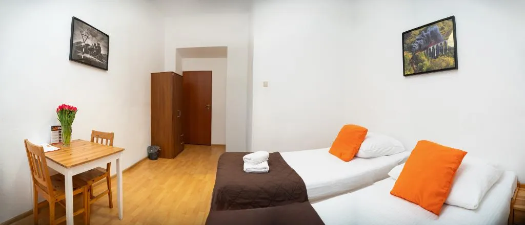TWIN WITH SHARED BATHROOM Room, Station Aparthotel, Krakow