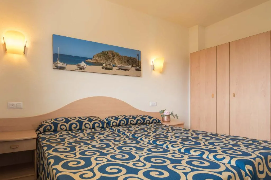 TRIPLE STANDARD Room, htop Royal Sun Suites, Costa Brava