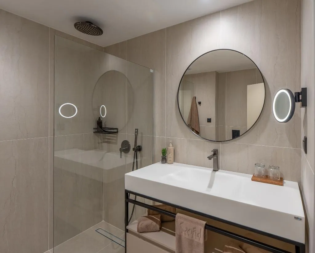 DOUBLE DELUXE Room, Grifid Hotel Bolero, Varna