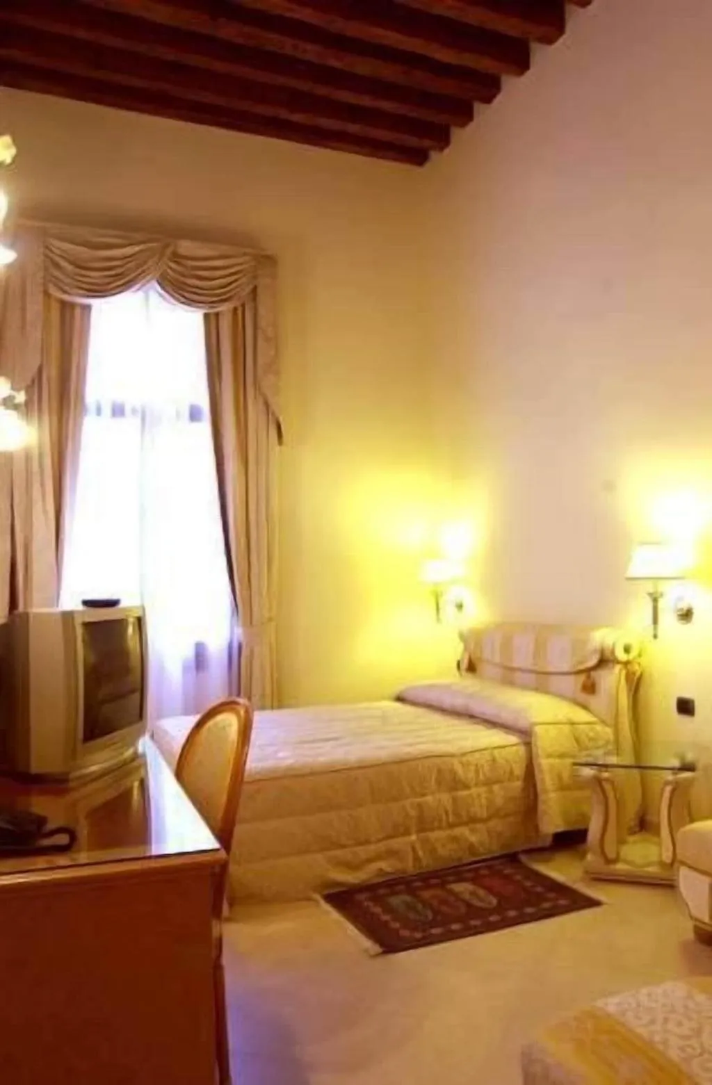 Room, Ca Bauta, Venice