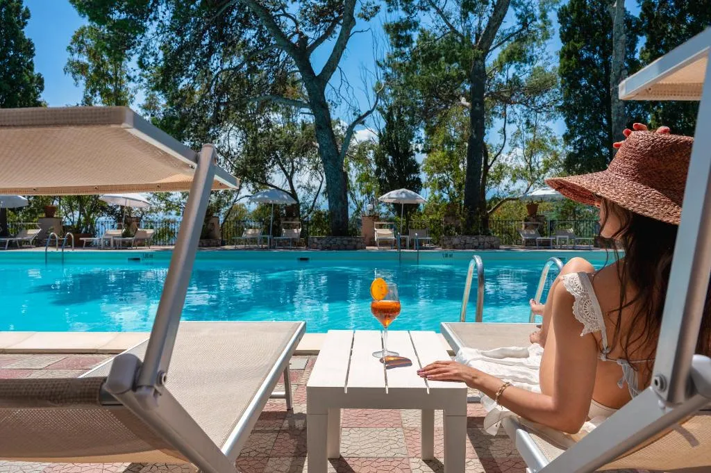 Pool, Excelsior Palace, Taormina