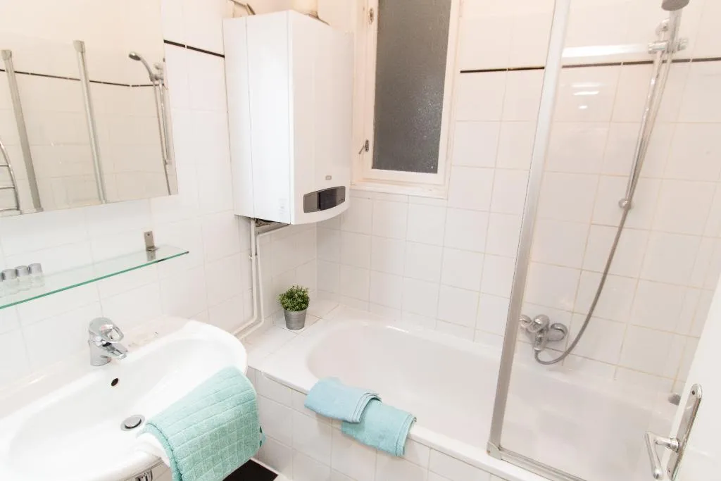 APARTMENT ONE BEDROOM Room, CheckVienna Dieselgasse, Vienna