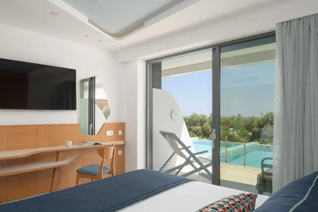 FAMILY ROOM WITH PRIVATE POOL Room, Lyttos Mare, Crete