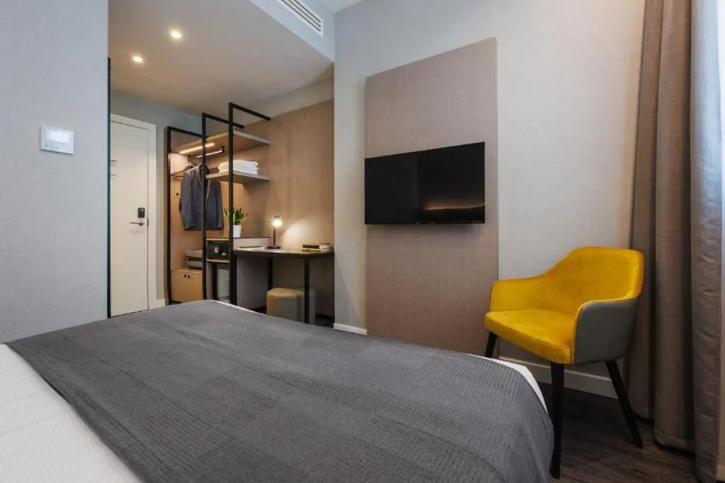 SINGLE BASIC Room, iH Hotels Milano Centrale, Milan