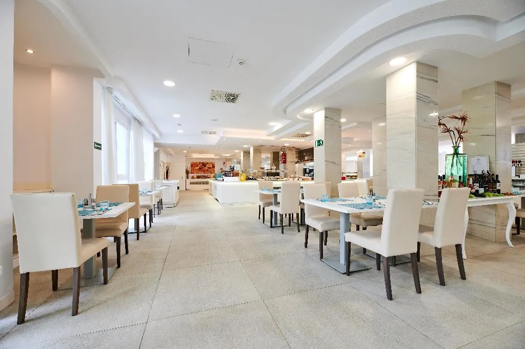 Restaurant, AluaSun Continental Park Hotel & Apartments, Majorca