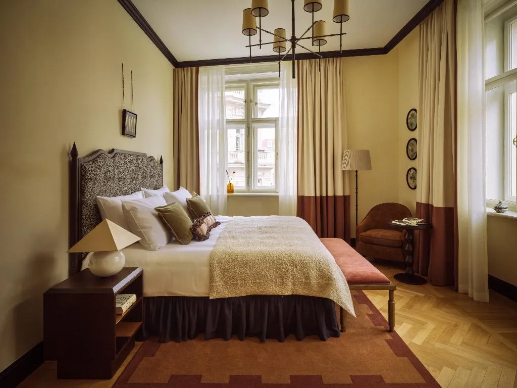 DOUBLE RIVER VIEW Room, Sir Prague, part of Sircle Collection, Prague