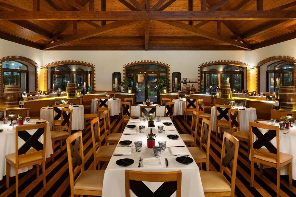 Restaurant, Pine Cliffs Residence, Algarve
