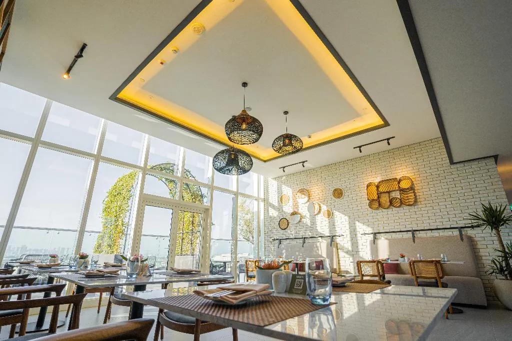 Restaurant, Movenpick Jumeirah Village Triangle, Dubai