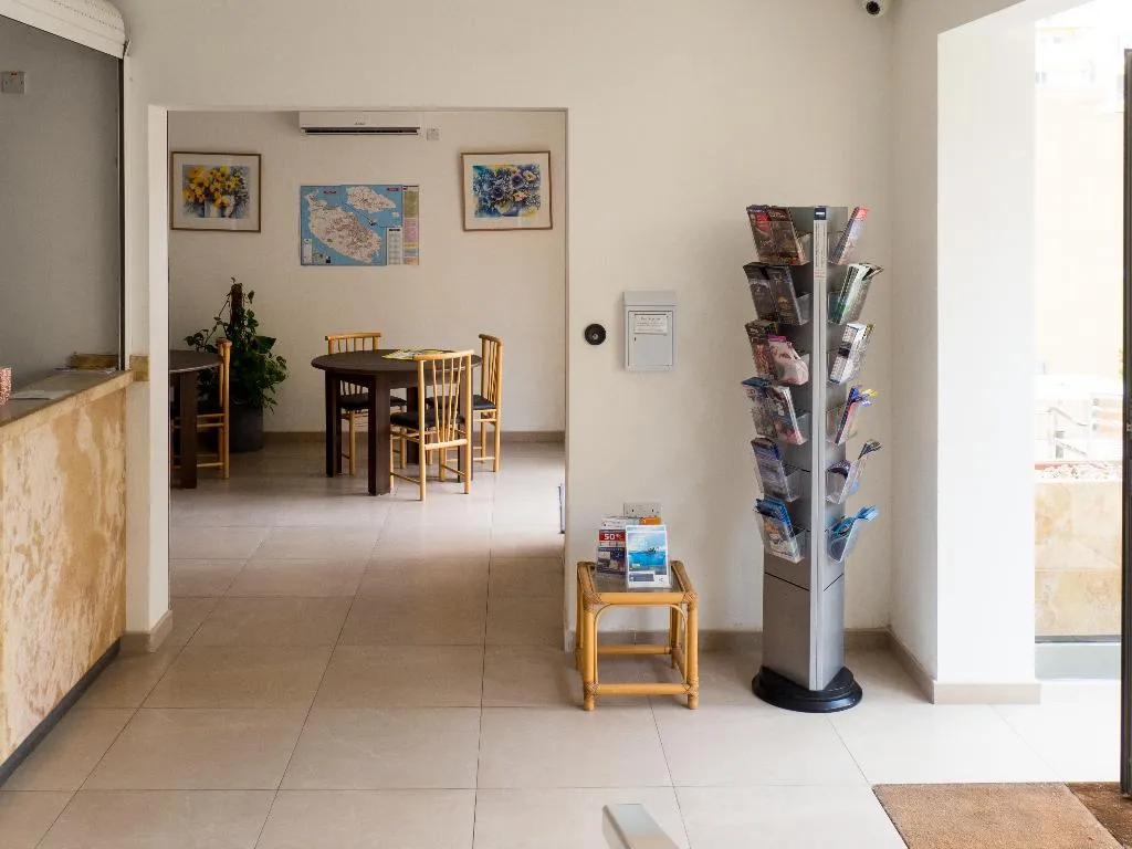 Lobby, Huli Hotel & Apartments, Malta
