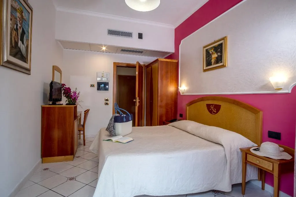 Room, Hotel Savoia, Naples
