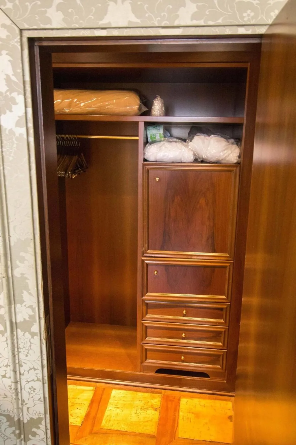 JUNIOR SUITE STANDARD Room, Palazzo Abadessa, Venice