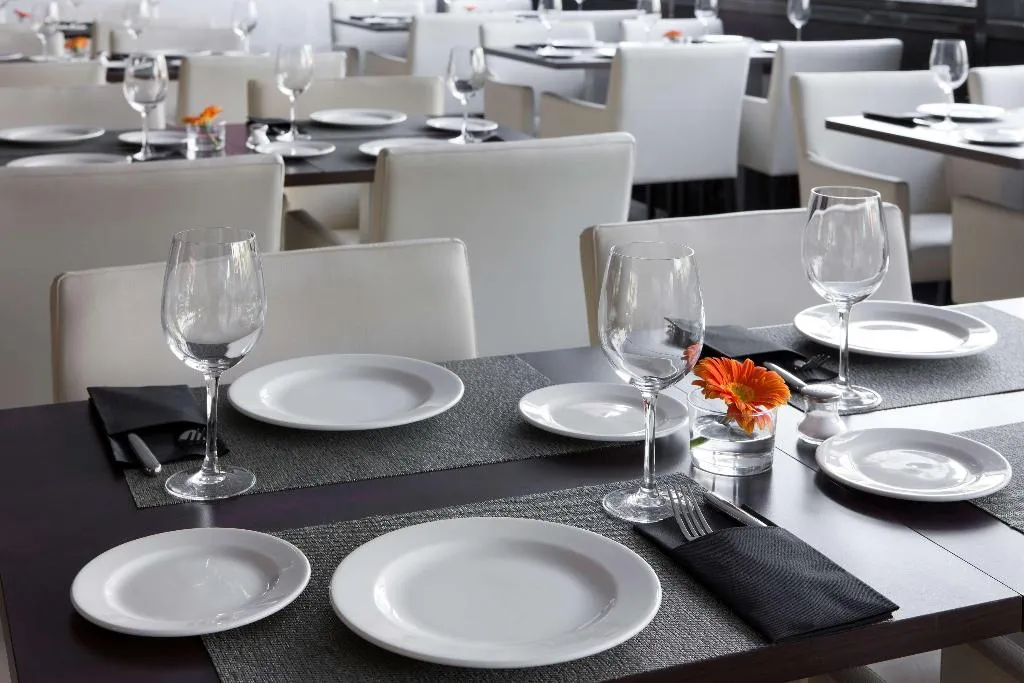 Restaurant, NH Madrid Ribera del Manzanares, Madrid