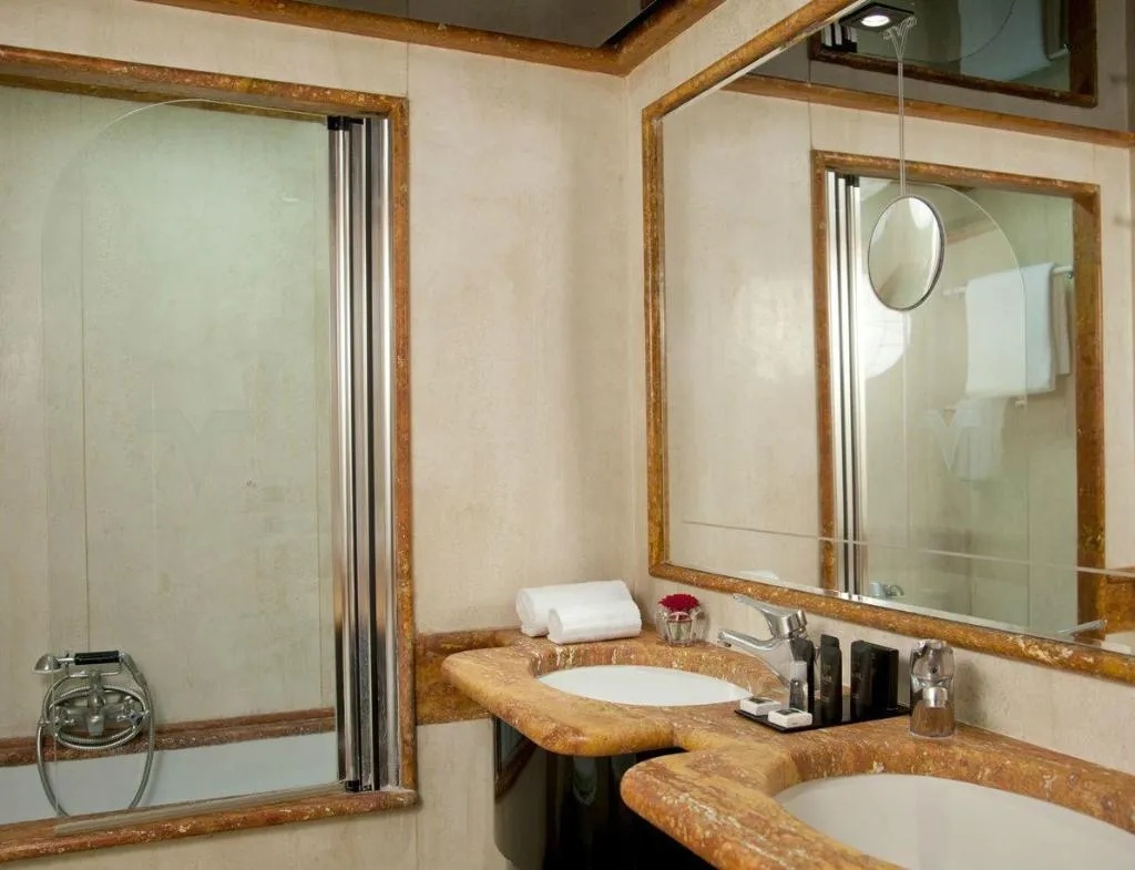 Room, Valadier, Rome