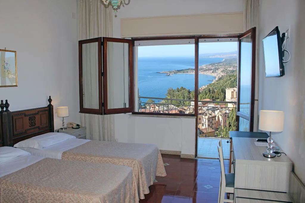 Double or Twin SEA VIEW WITH BALCONY Room, Mediterranee Hotel, Taormina