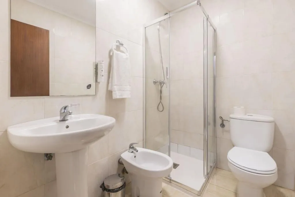 FAMILY ROOM STANDARD Room, Moon Dreams Fuengirola, Costa Del Sol