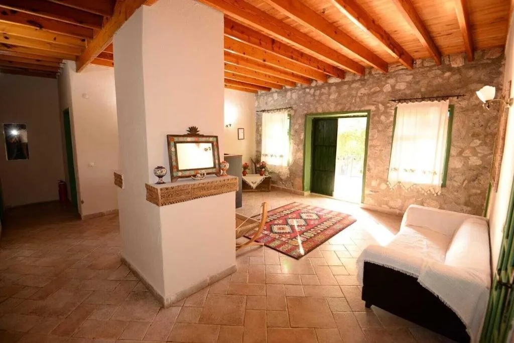 Room, Otantik Tas Ev, Dalaman