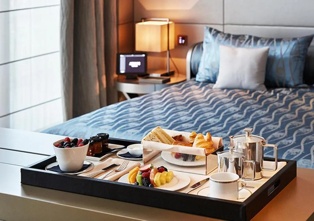 SUITE STANDARD Room, Armani Hotel Milano, Milan