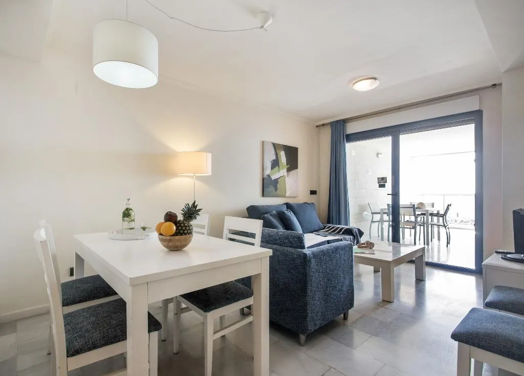 APARTMENT CAPACITY 5 TWO BEDROOMS Room, Pierre & Vacances Altea Beach Port, Costa Blanca