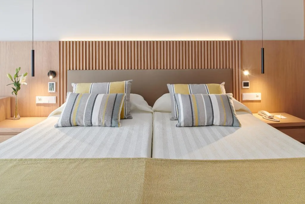 Double or Twin SUPERIOR Room, Hipotels Mediterraneo - adults only, Majorca