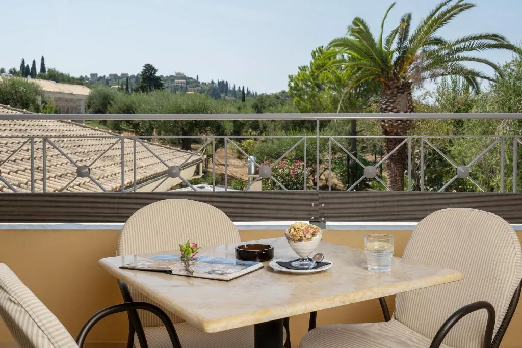 FAMILY ROOM CAPACITY 1 Room, Art Hotel Debono, Corfu