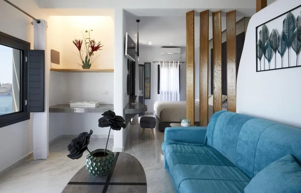 Room, Oia Suites, Santorini