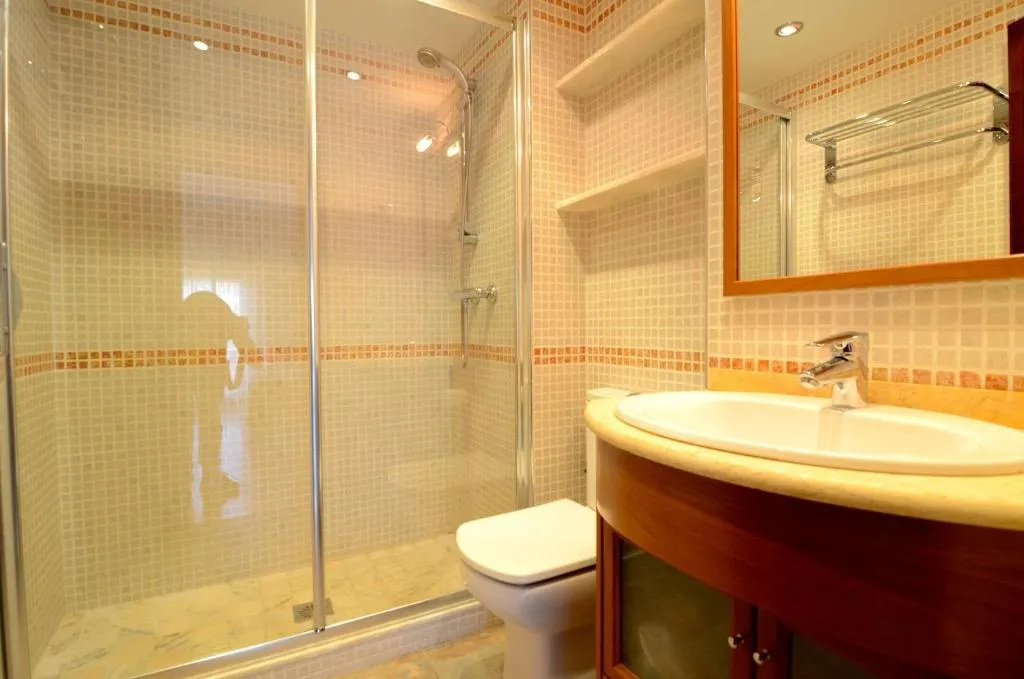APARTMENT CAPACITY 6 TWO BEDROOMS Room, Medes Park, Costa Brava