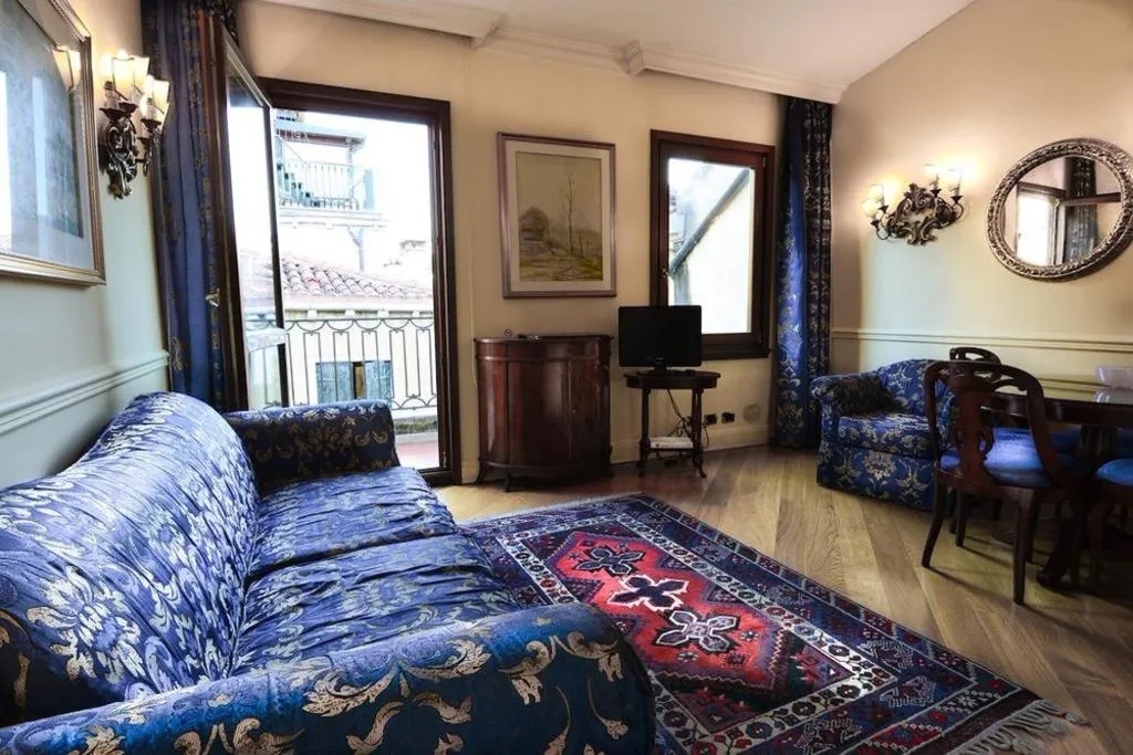 JUNIOR SUITE STANDARD Room, Torre dell’Orologio Signature Residence, Venice