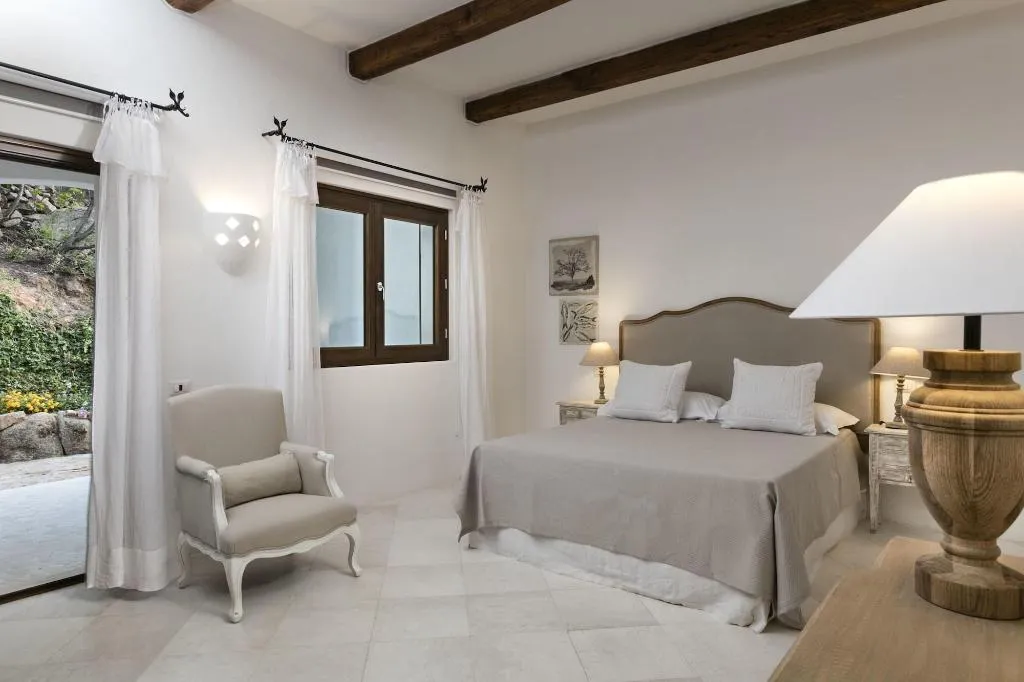 Room, Relais Villa Carola, Olbia