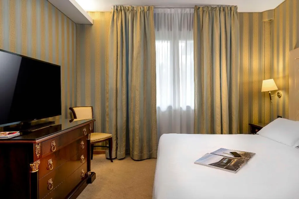 Room, Best Western Cavalieri della Corona, Milan