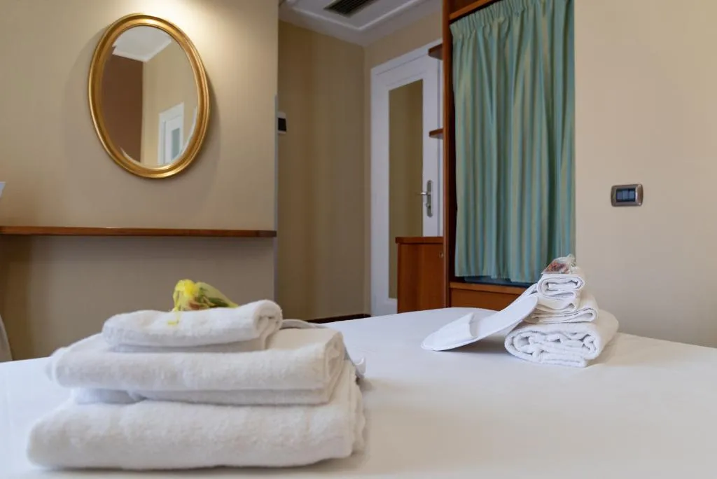 DOUBLE STANDARD Room, Hotel Suite Ares, Naples