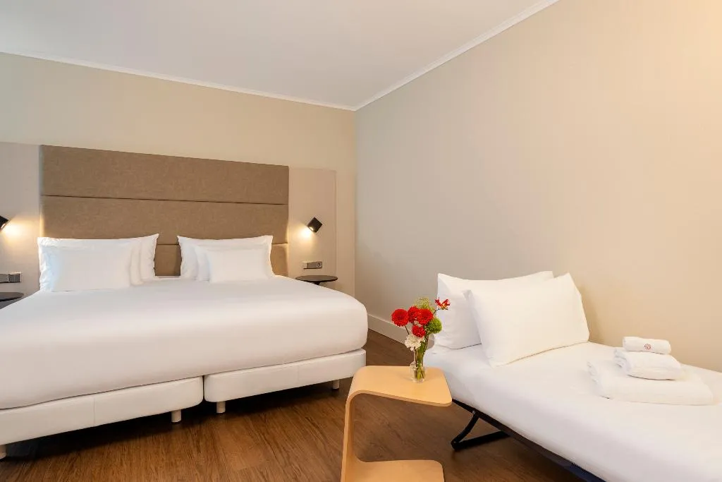 DOUBLE GRAND Room, NH Collection Berlin Mitte am Checkpoint Charlie, Berlin