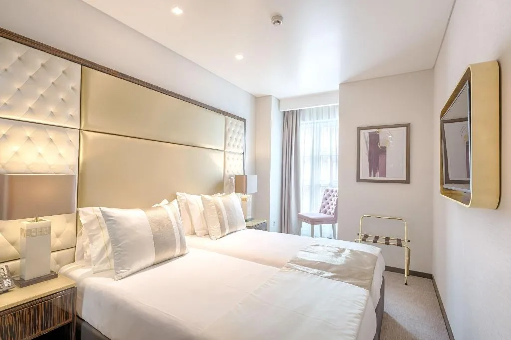 TWIN STANDARD Room, Meraprime Gold Design Hotel, Lisbon