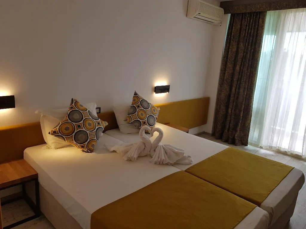 Room, Tintyava, Varna