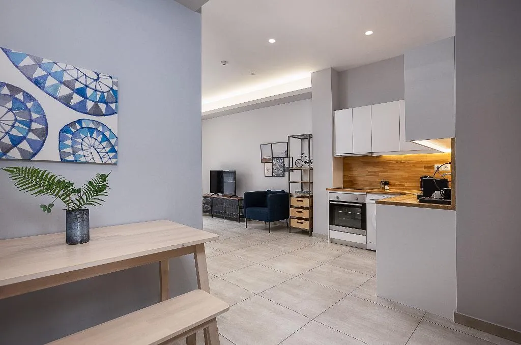 SUITE ONE BEDROOM WITH AIR CONDITIONING Room, Omnia Pagrati Apartments, Athens