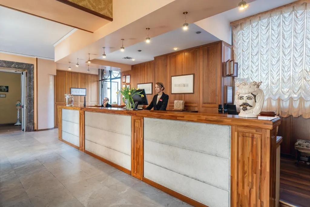 Lobby, Excelsior Palace, Taormina