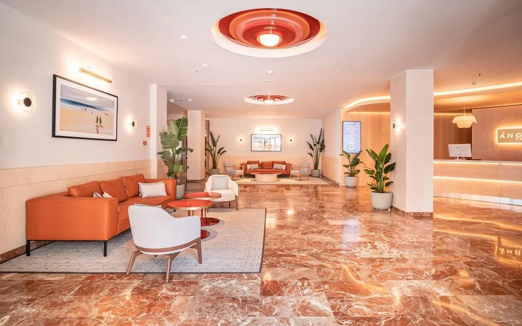 Lobby, Angela, Costa Del Sol