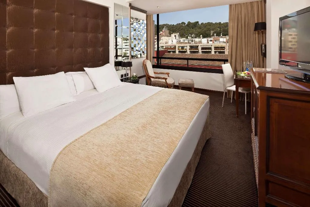 FAMILY ROOM CONNECTING ROOM Room, Hotel Victoria Gran Meliá, Majorca