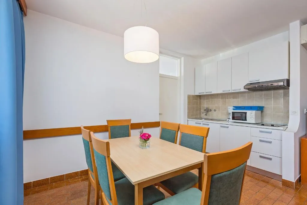 APARTMENT CAPACITY 6 Room, Maistra Select Riva Apartments, Istria