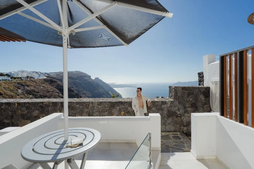 APARTMENT CAPACITY 3 Room, Santorini Princess Spa Hotel, Santorini