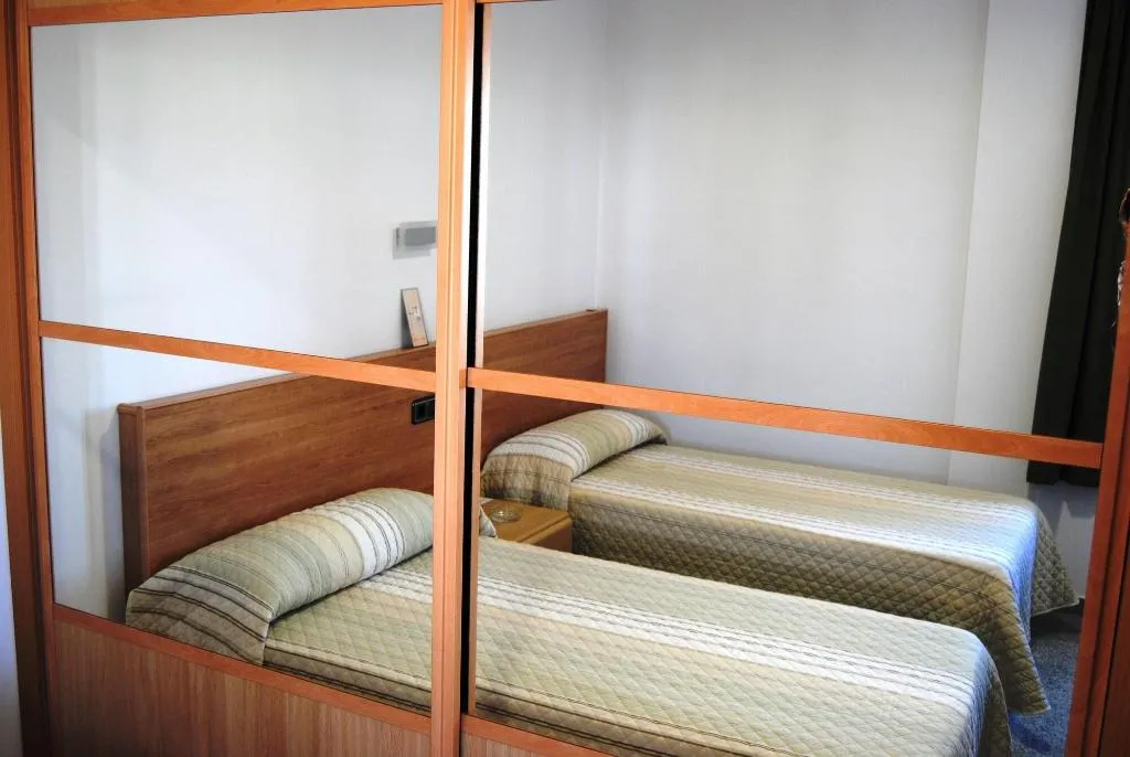 Room, Hotel Albanta, Seville