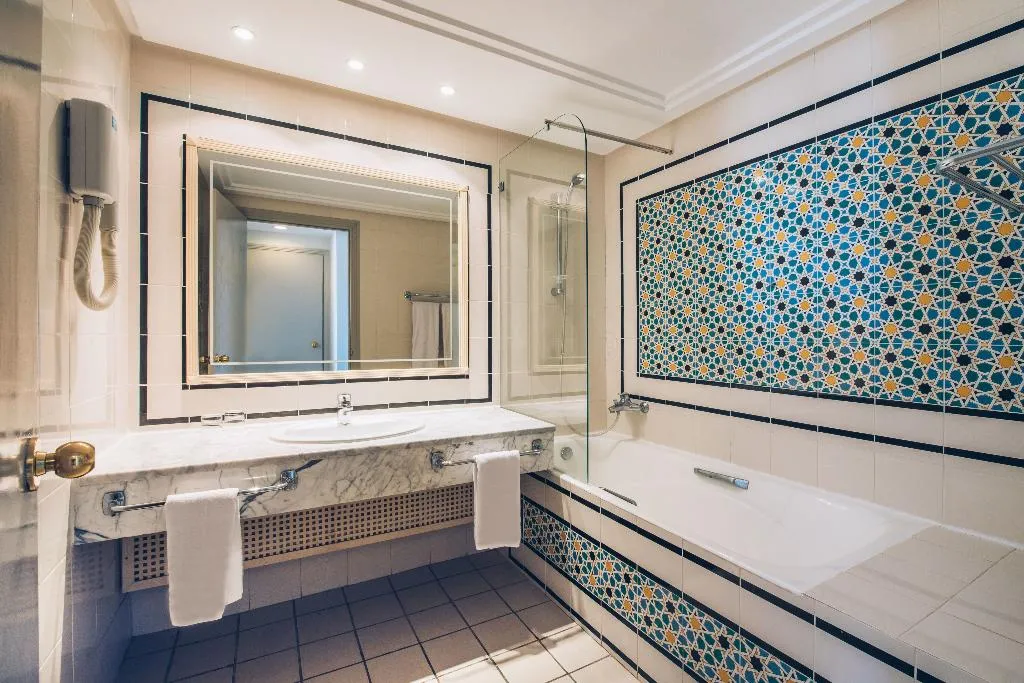 DOUBLE SINGLE USE SIDE SEA VIEW Room, Iberostar Waves Averroes, Tunisia