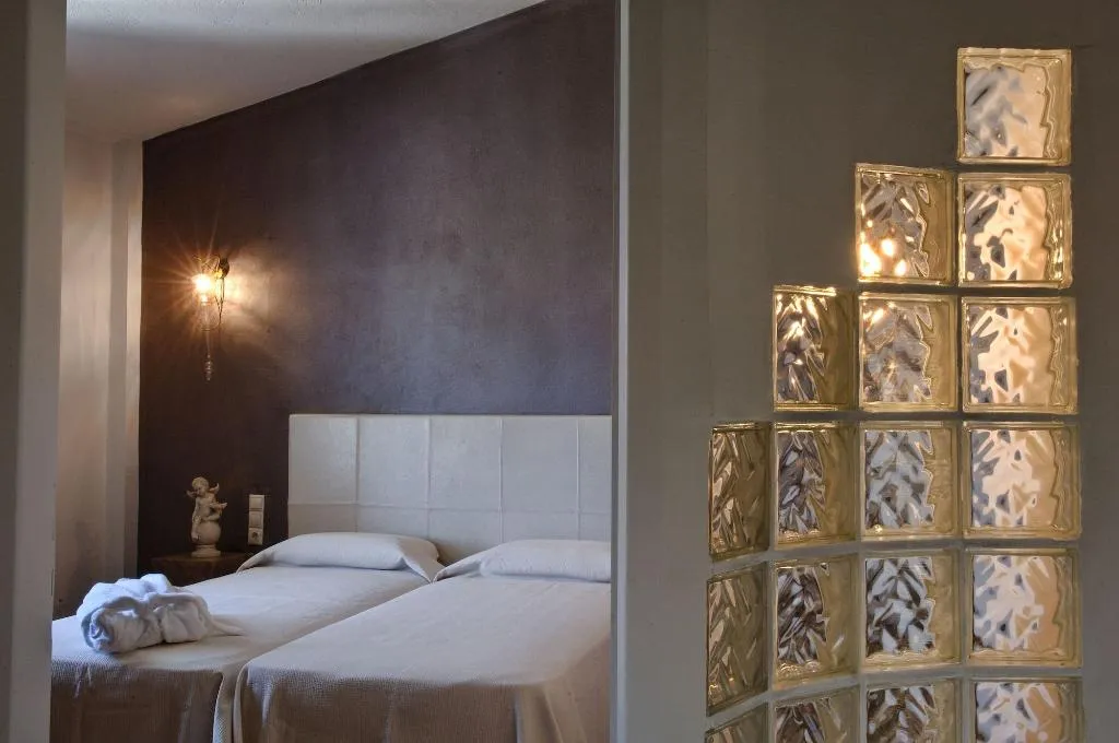 Room, Paradise Island Villas, Crete
