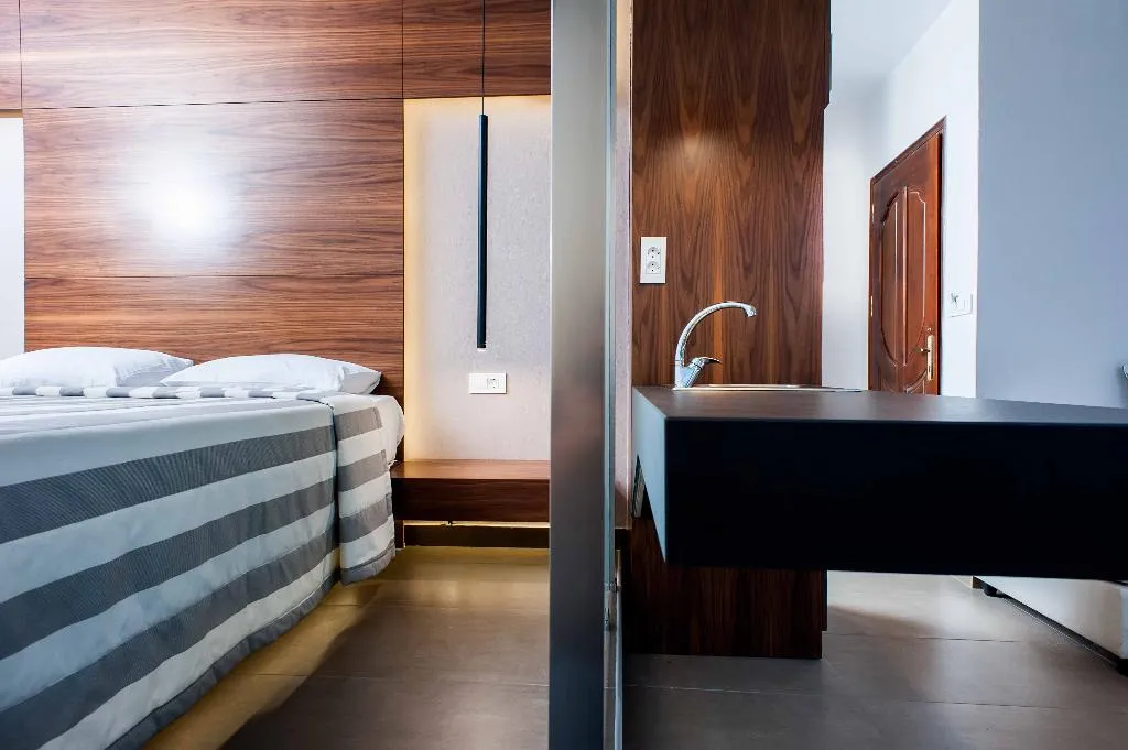 JUNIOR SUITE CLASSIC Room, Frideriki Studios & Apartments, Crete