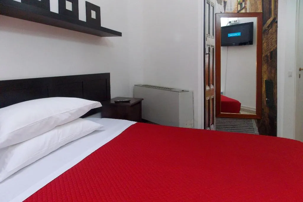 Room, Hostel Colours, Milan