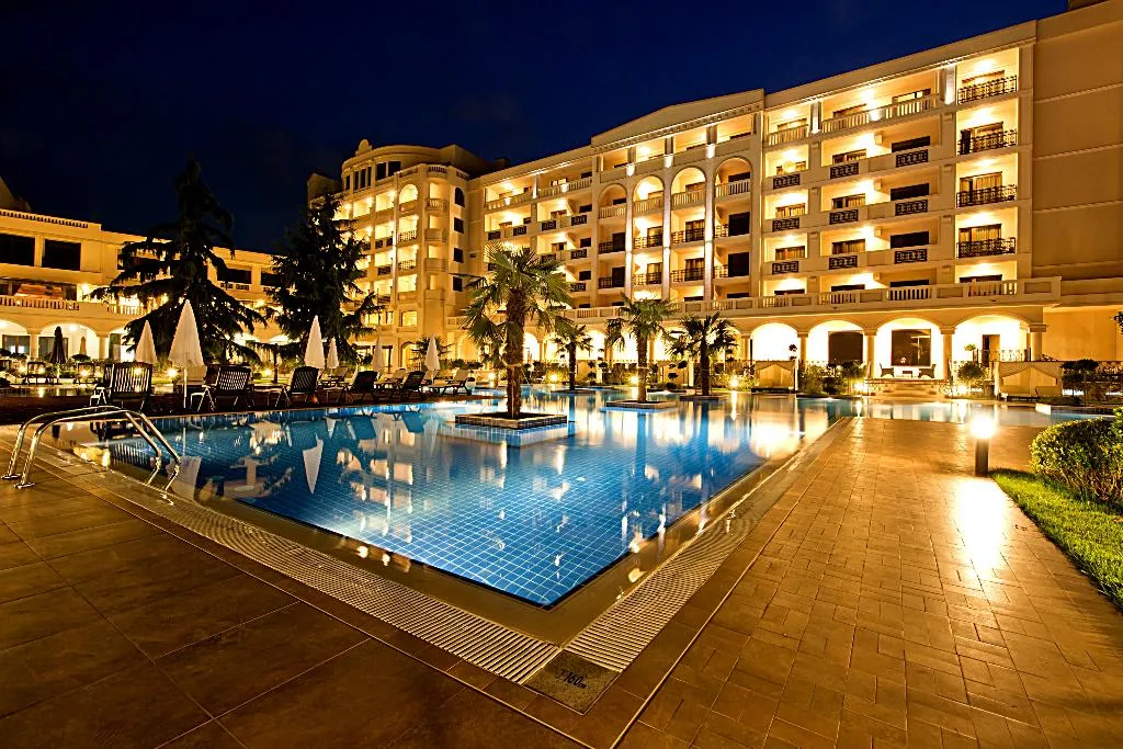 Pool, Grand Hotel & Spa Primoretz, Bourgas