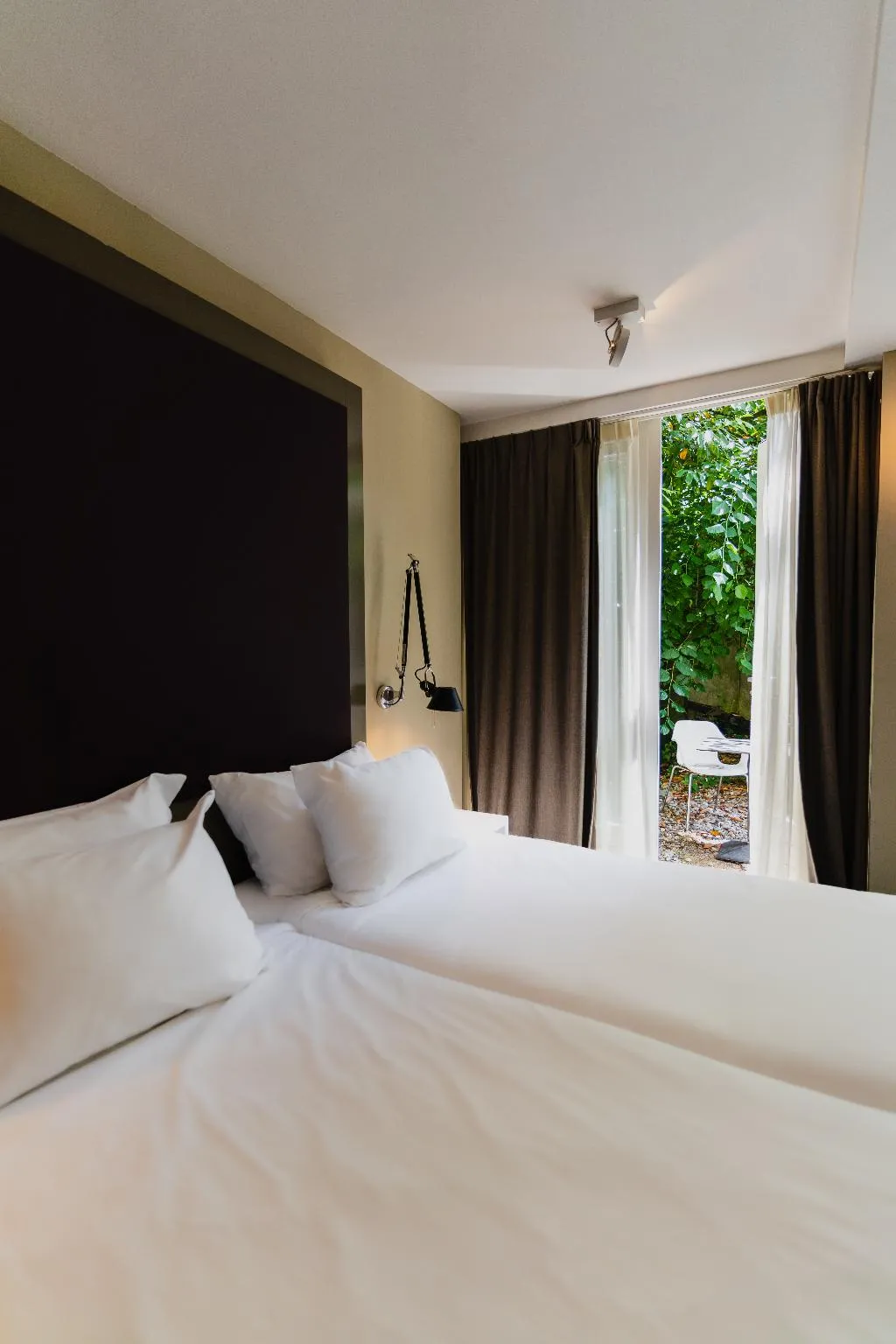 QUADRUPLE STANDARD Room, Hotel Roemer, Amsterdam