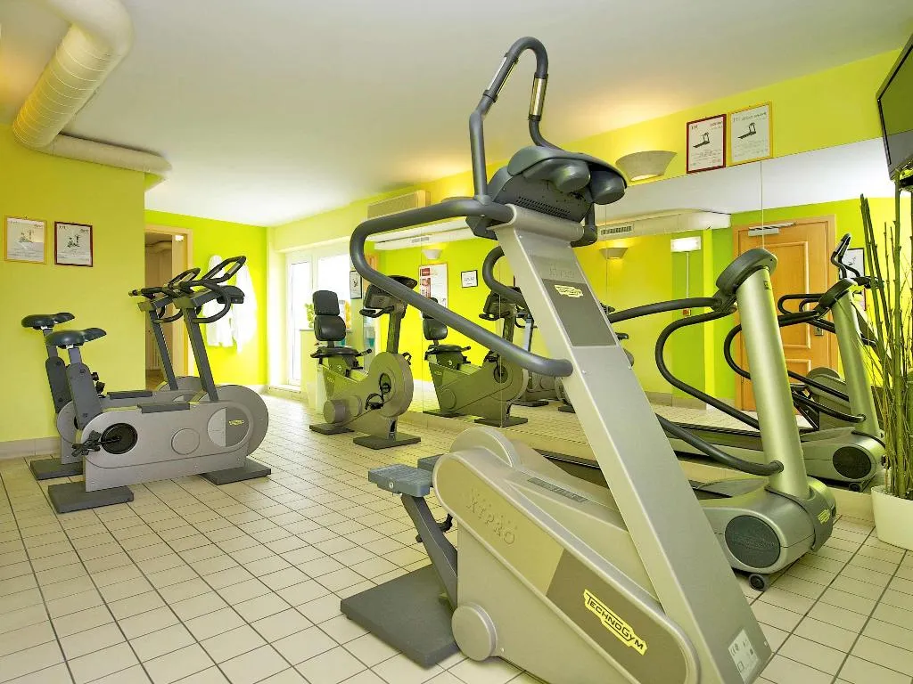 Sports and Entertainment, Mercure Roma Corso Trieste, Rome