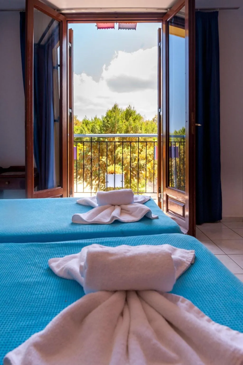 Room, Poco Loco Bed & Breakfast, Crete