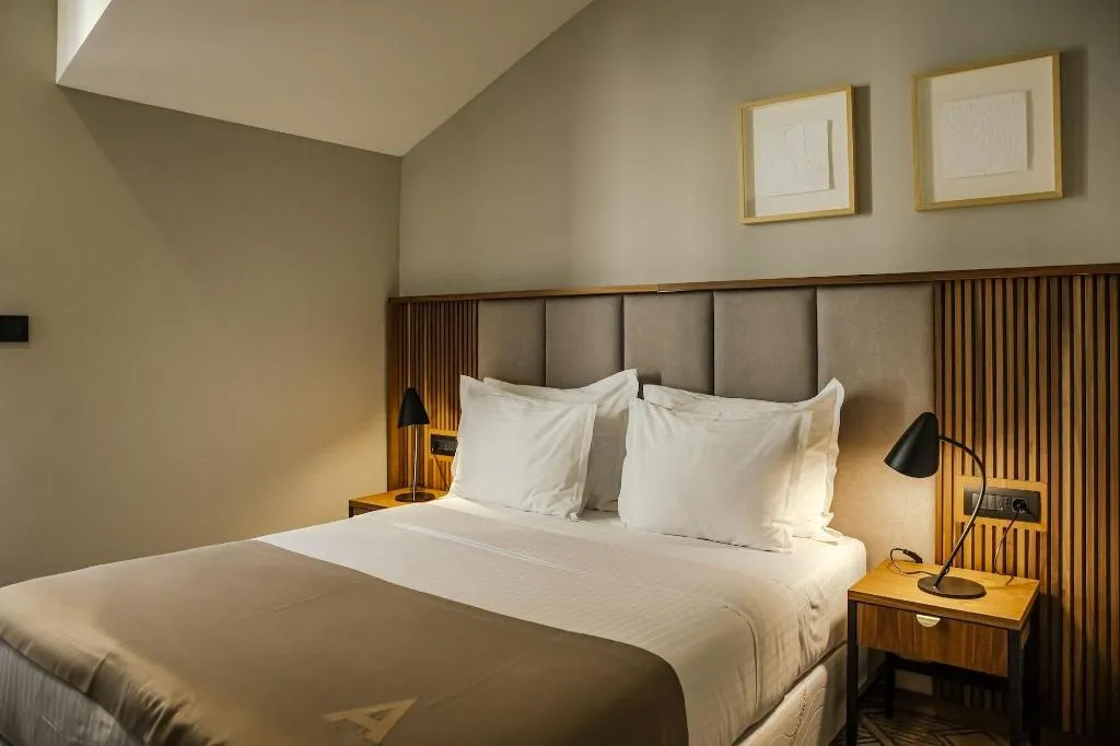 Room, Armerun Heritage Hotel & Residences, Split