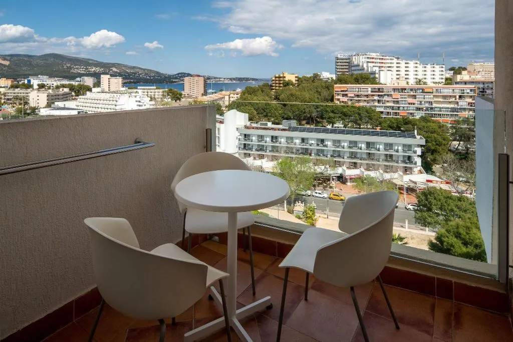 Terrace, Sol Katmandu Park & Resort, Majorca